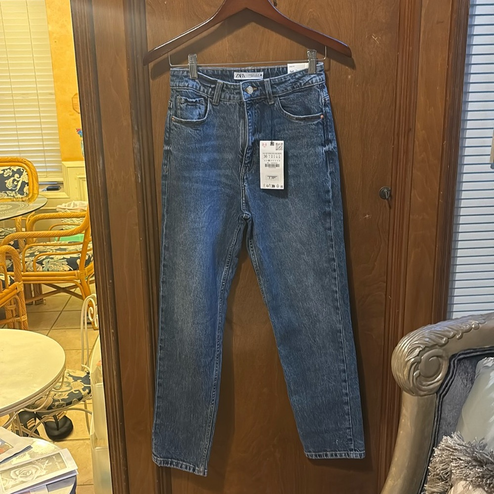 Zara mom fit blue jeans
